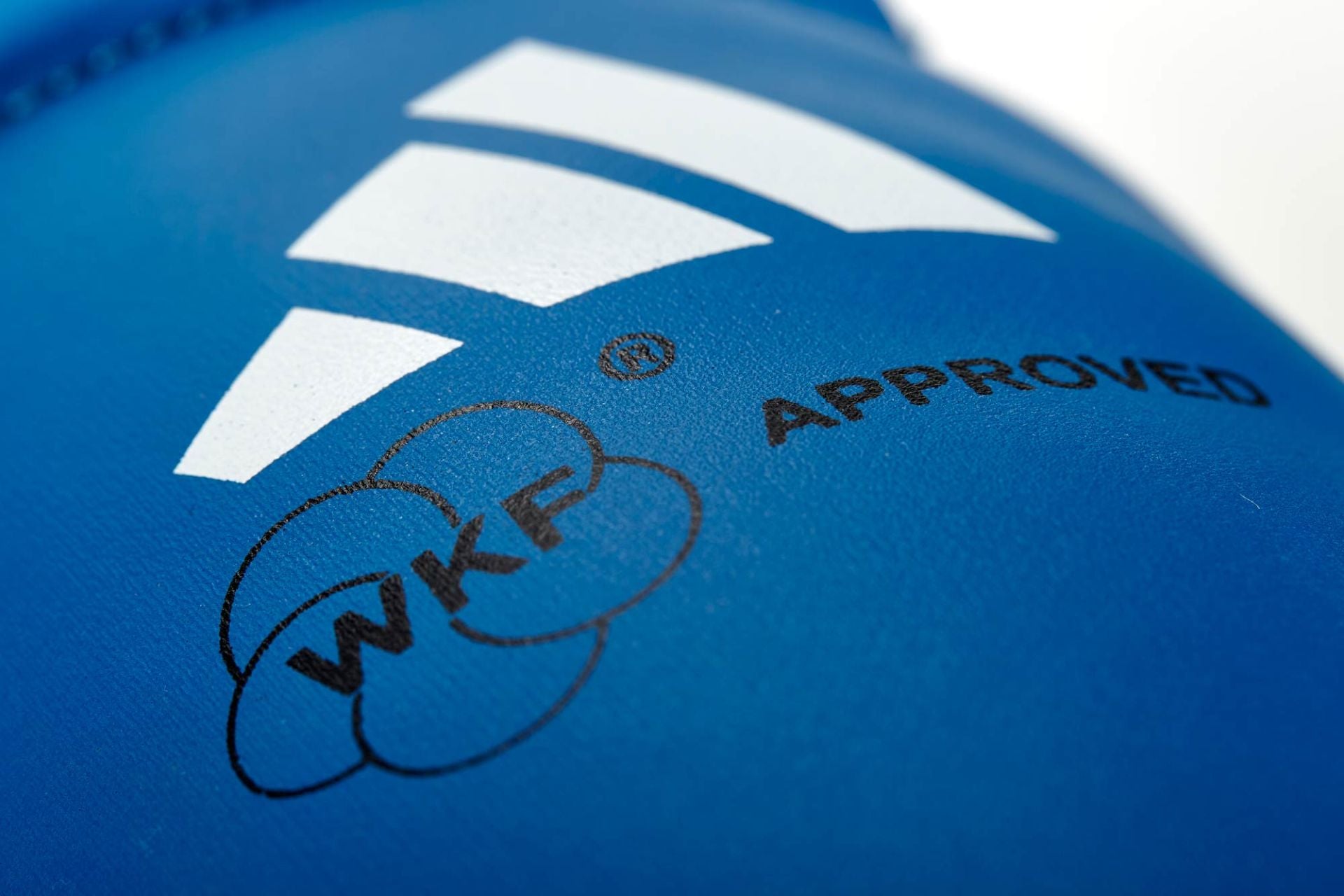 Adidas protector de empeine homologado WKF, azul
