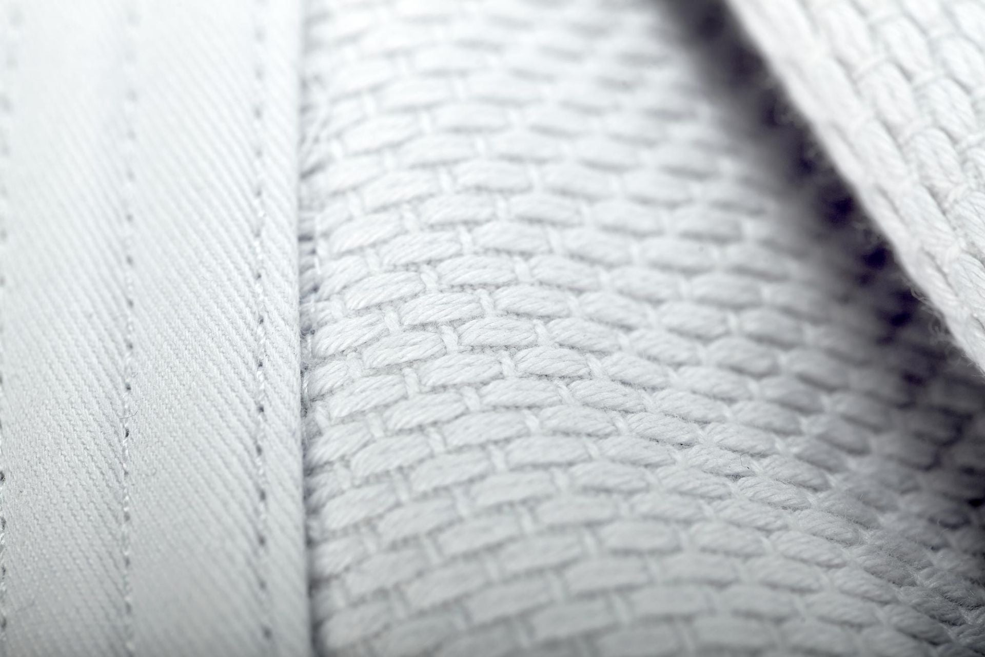 Adidas Millenium JU kimono 990g, blanco