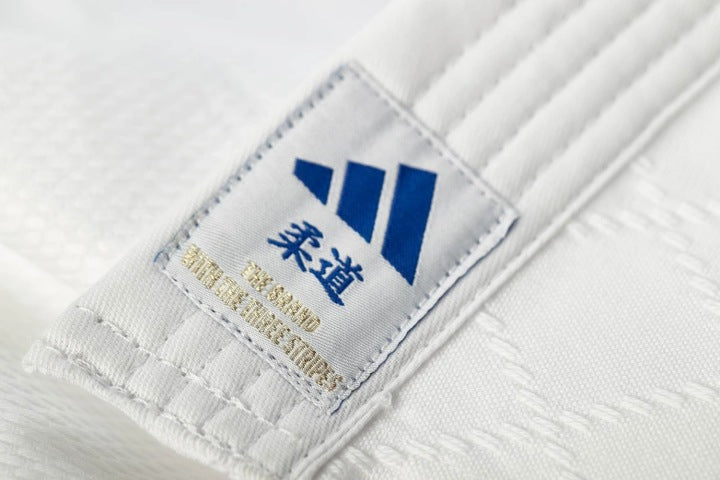 Kimono Adidas JU con rayas azules Club 350 g, blanco