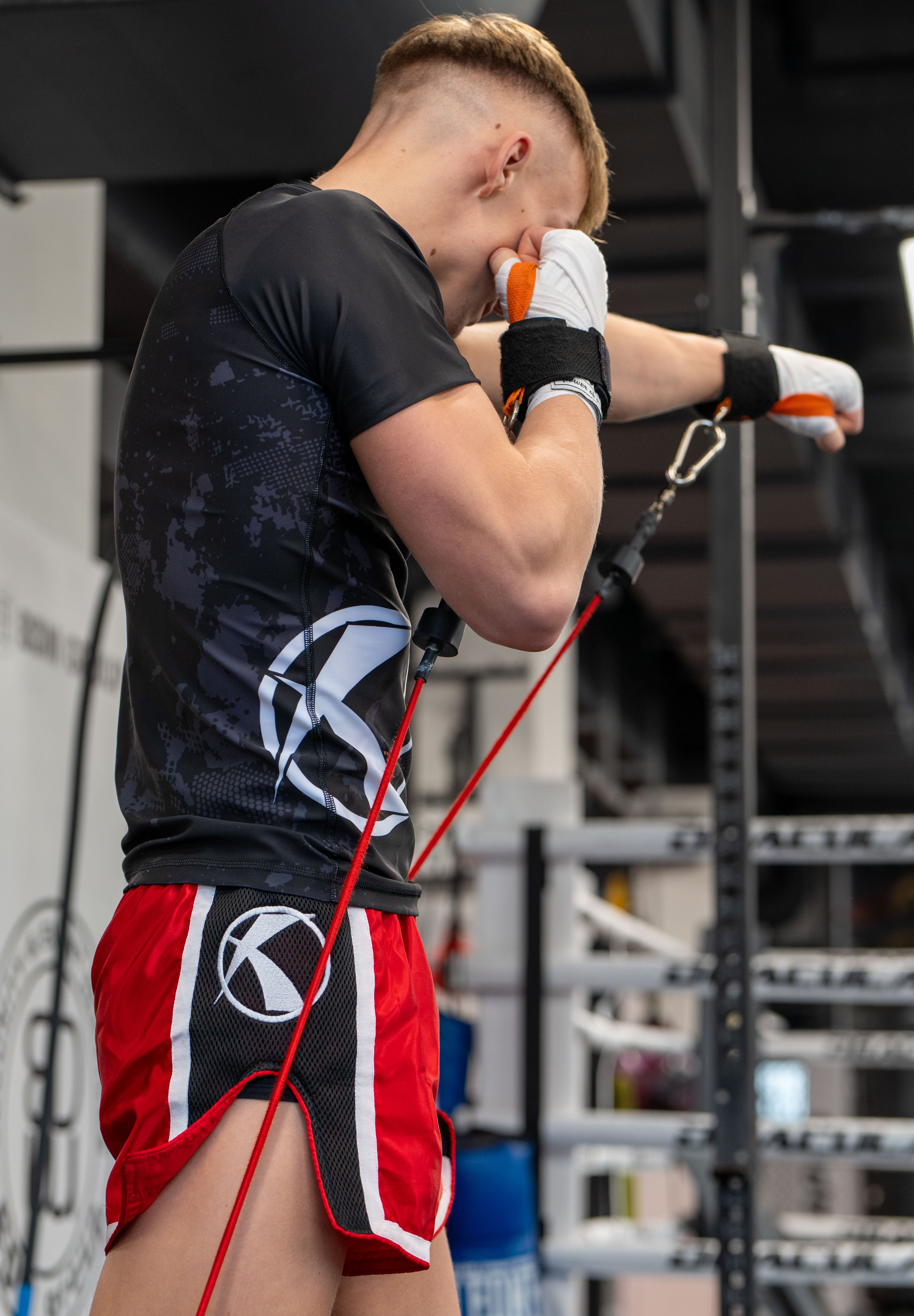 Katsudo Huricane pantalones cortos de muay thai, rojos