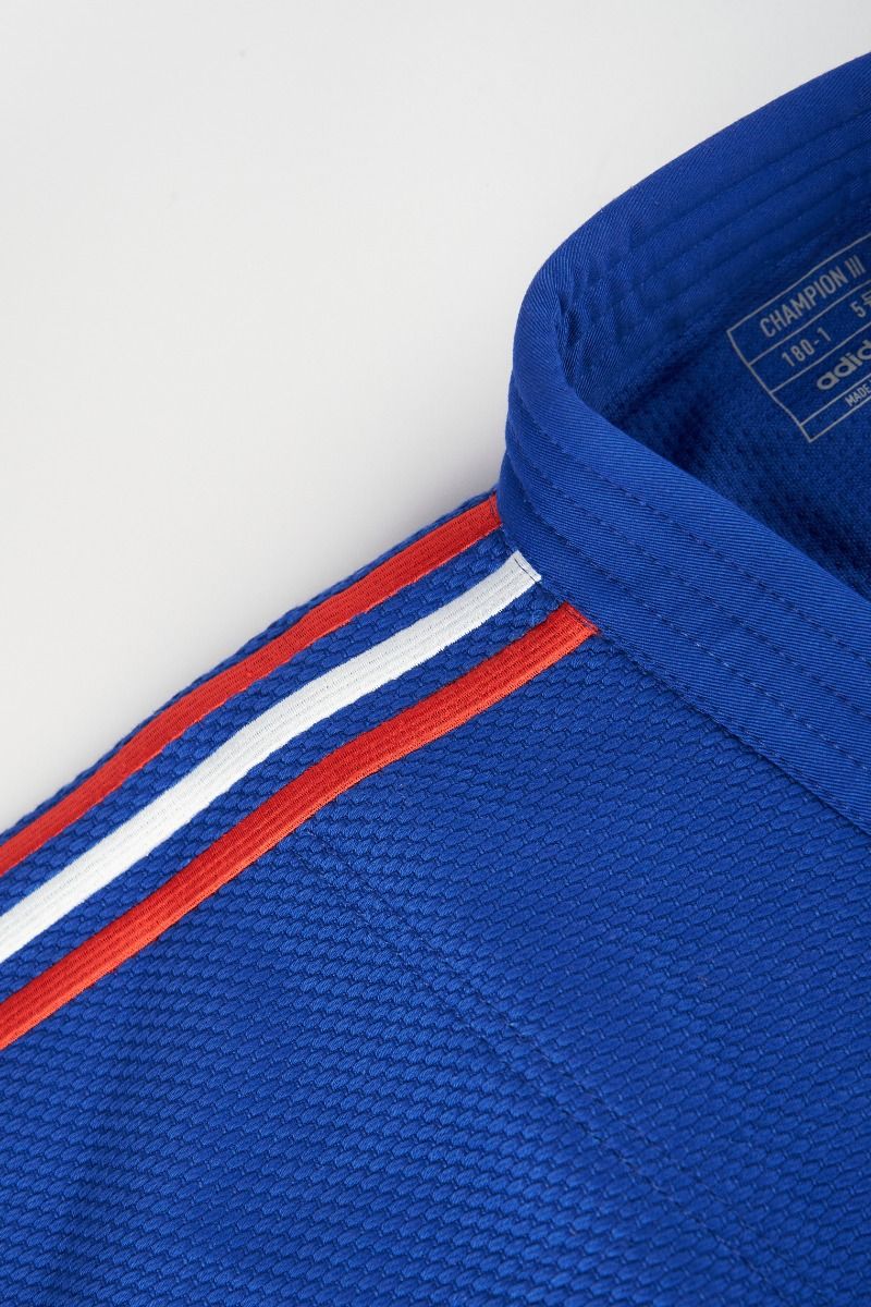 Adidas Champion III IJF Regular Fit JU kimono con franjas de selección 730g, azul