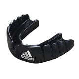 Adidas Junior Opro Snap-Fit protector bucal para niños, negro