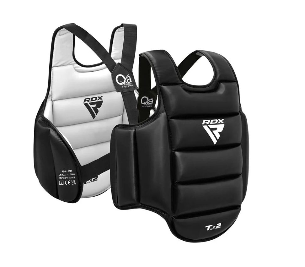 RDX protector de pecho de karate reversible, negro-blanco