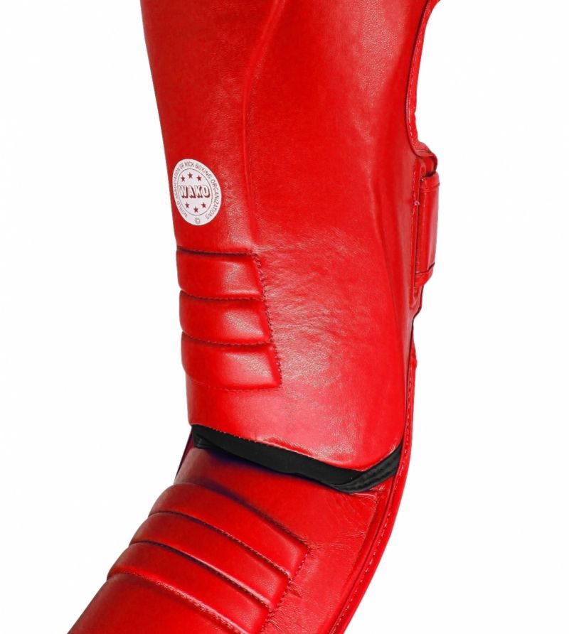 Adidas Wako protector de espinillas y empeine, rojo